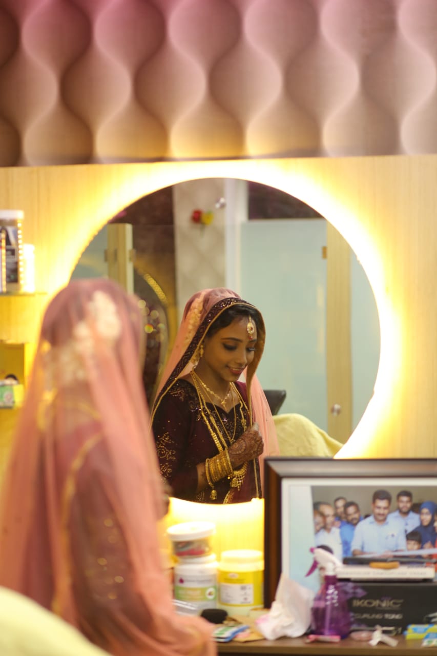 SEVEN SKIES BEAUTY PARLOUR EDAKKARA